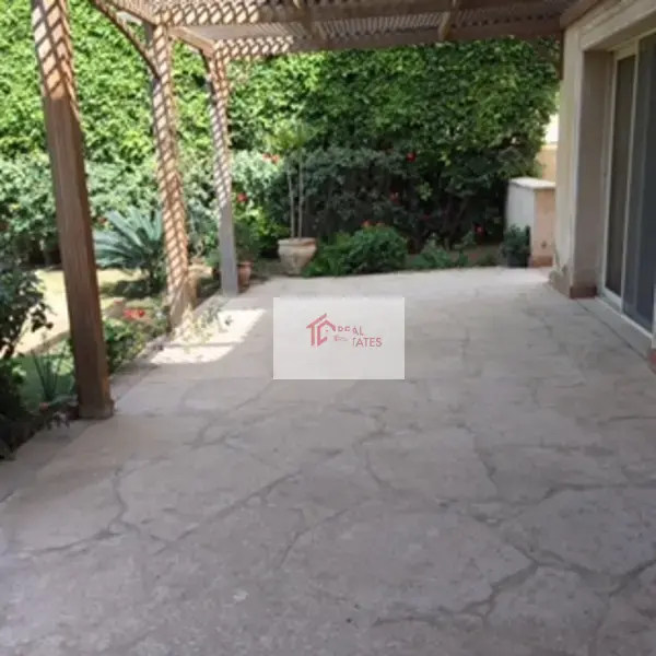 Alquiler de villa independiente con jardín privado en Katameya Heights Compound Prime Location