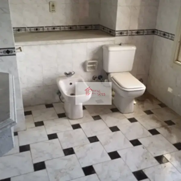 Alquiler de villa independiente con jardín privado en Katameya Heights Compound Prime Location