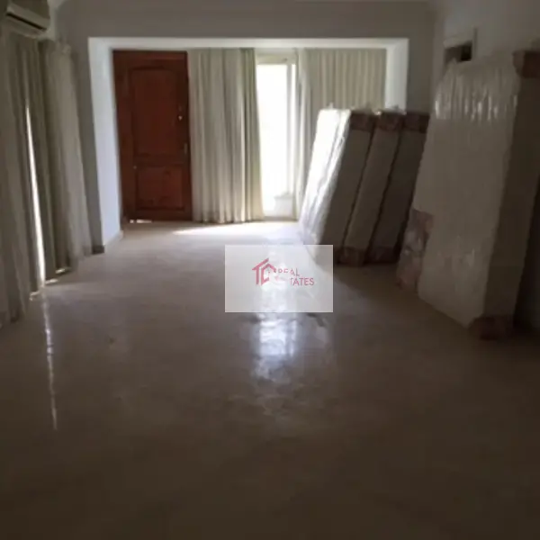 Alquiler de villa independiente con jardín privado en Katameya Heights Compound Prime Location