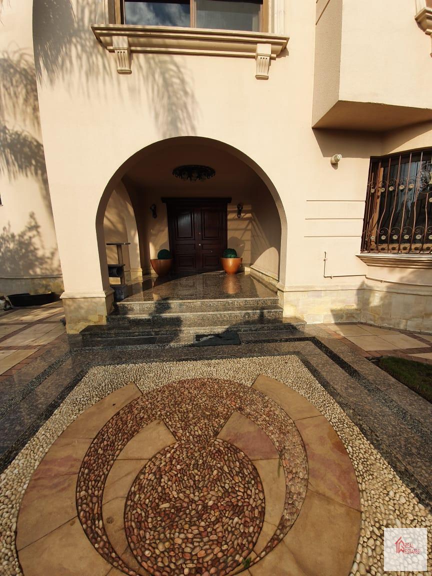 Royal city sheikh zayed villa for sale