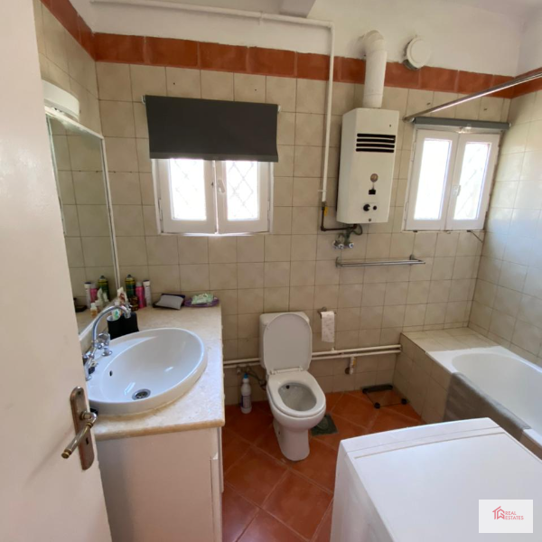 Penthouse Tek kat Kiralık Maadi sarayat banliyösü 2 yatak odası bir banyo Büyük teras