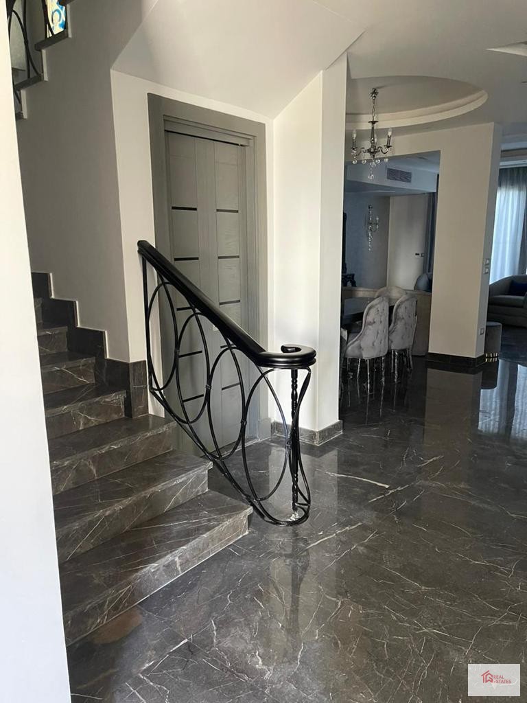 CFC Oriana 3 kiralık villa, Yeni Kahire, Mısır