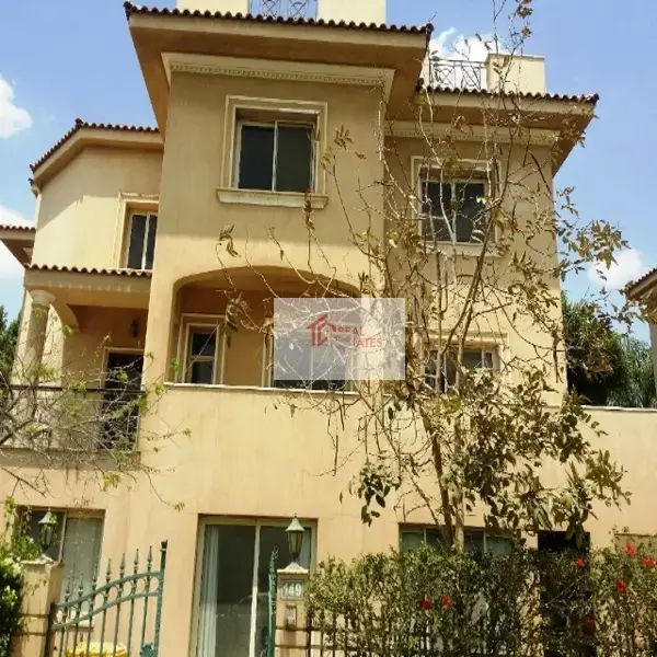 Аренда отдельной виллы с частным садом в комплексе Katameya Heights Prime Location
