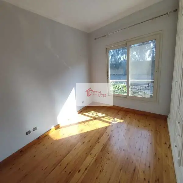 Katameya Heights Golf Sahası Resorte kiralık 6 yatak odalı yüzme havuzlu villa