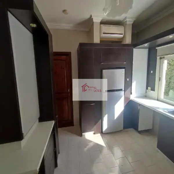 Katameya Heights Golf Sahası Resorte kiralık 6 yatak odalı yüzme havuzlu villa