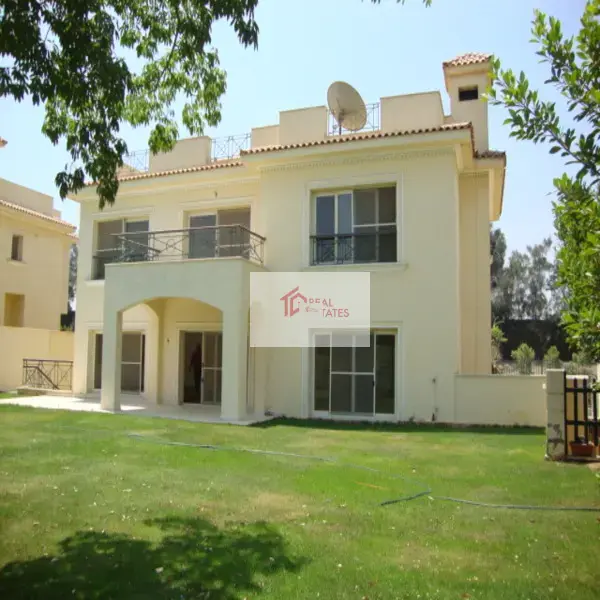 Katameya Heights Golf Sahası Resorte kiralık 6 yatak odalı yüzme havuzlu villa