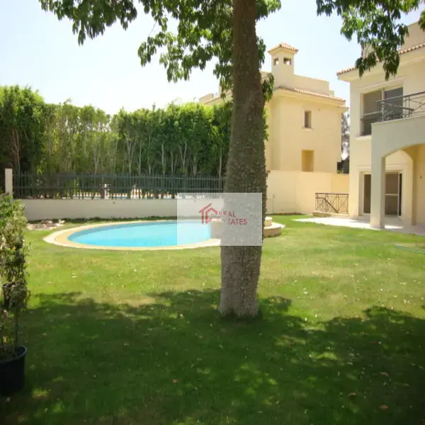 Katameya Heights Golf Sahası Resorte kiralık 6 yatak odalı yüzme havuzlu villa