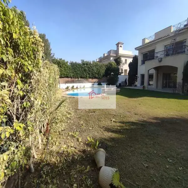 Katameya Heights Golf Sahası Resorte kiralık 6 yatak odalı yüzme havuzlu villa