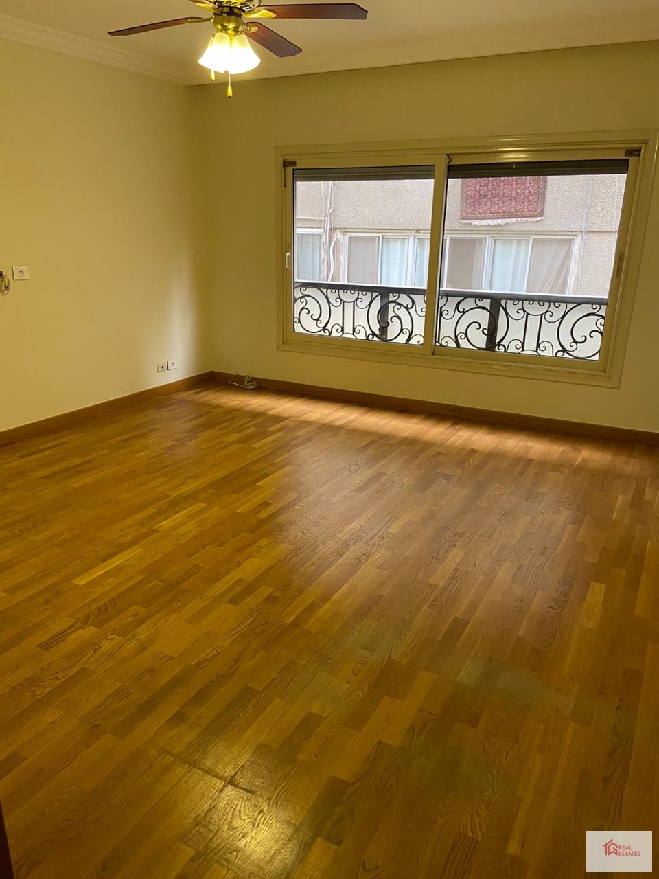 Spacious Apartment rent maadi sarayate 4 bedrooms 4 bathrooms walking to french school