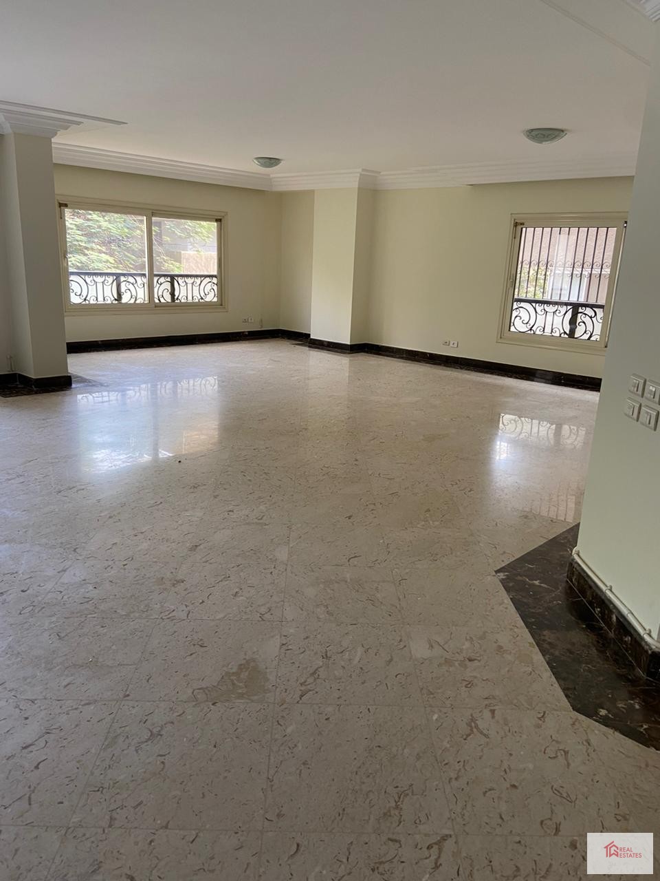 Spacious Apartment rent maadi sarayate 4 bedrooms 4 bathrooms walking to french school