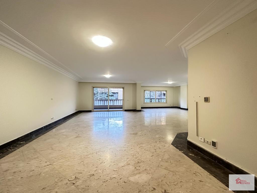 Spacious Apartment rent maadi sarayate 4 bedrooms 4 bathrooms walking to french school