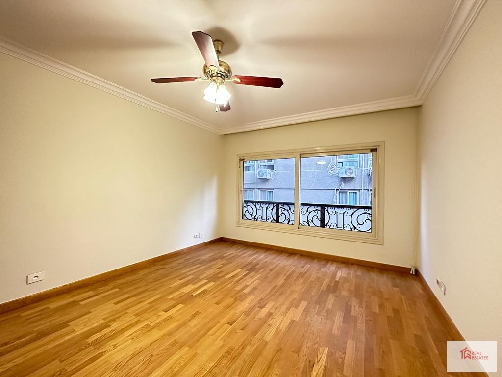 Spacious Apartment rent maadi sarayate 4 bedrooms 4 bathrooms walking to french school