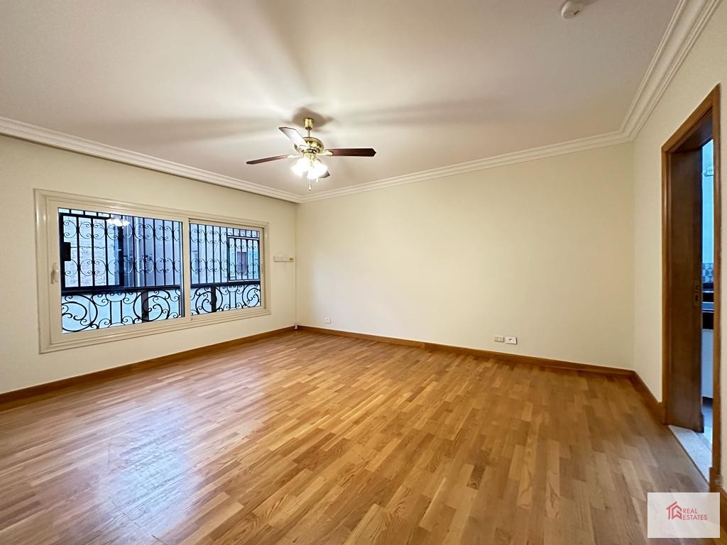 Spacious Apartment rent maadi sarayate 4 bedrooms 4 bathrooms walking to french school