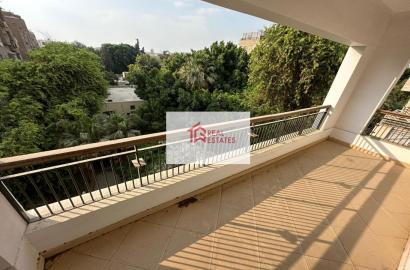 modern appartment fully furnished for rent maadi sarayat next artamento moderno totalmente amueblado en alquiler en Maadi Sarayat, junto a la escuela francesa, cocina abierta, quinto piso, bonito balcón, vista verde.