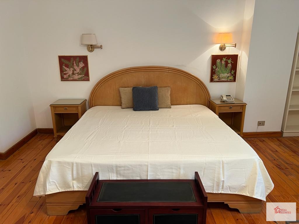 Appartamento completamente arredato 4 camere da letto 4 bagni Madi Sarayate sobborgo Cairo Egitto