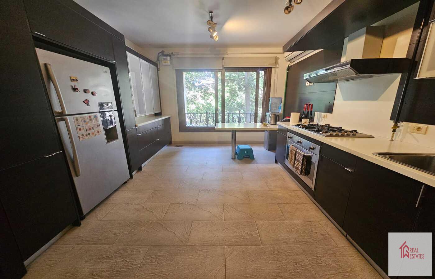 Modernes Duplex zu vermieten in Sarayat El Maadi, Ägypten