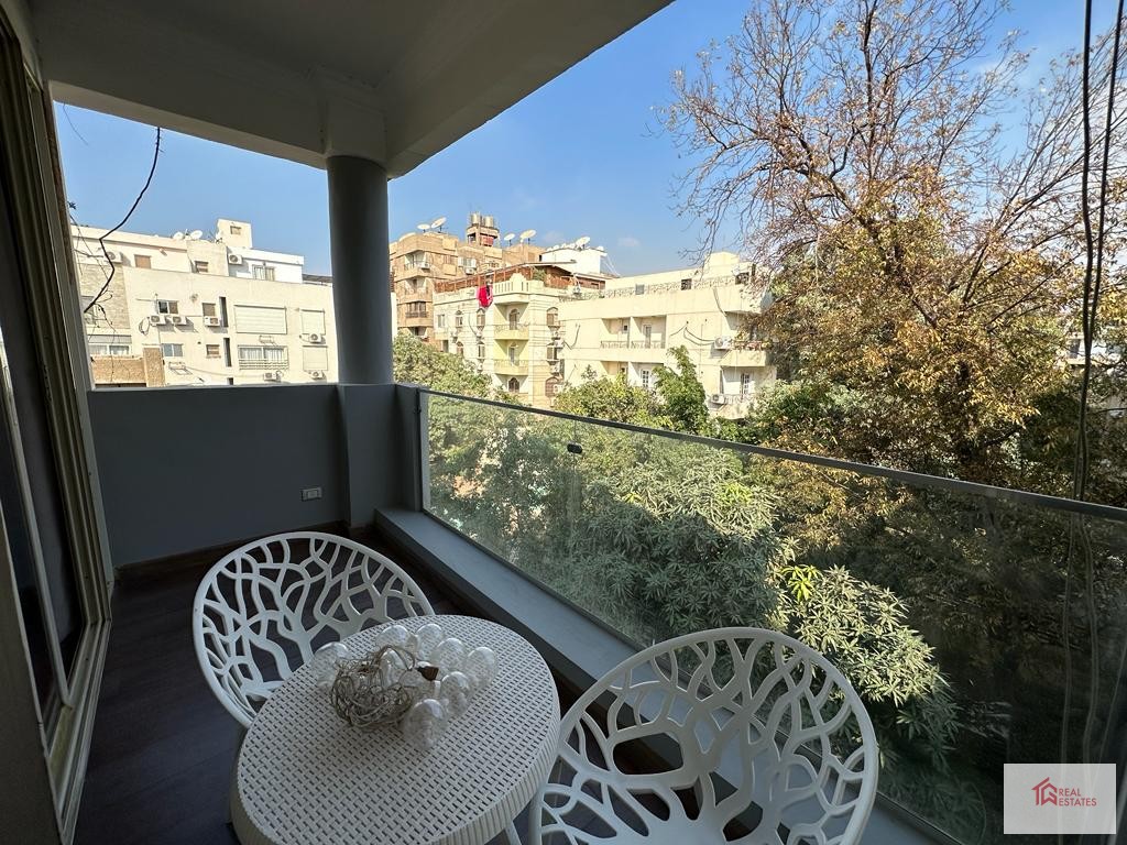 Appartement moderne à louer à Maadi, 3 chambres, 3 salles de bains, 1 master, premier étage,