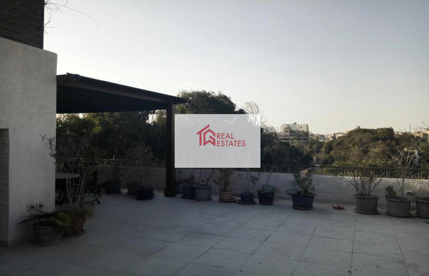 Villa en alquiler en Sarayat El Maadi, 4 dormitorios Piscina Privada Jardín