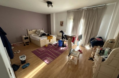 Appartamento Ammobiliato Tre Camere da Letto Tre Bagni Affittasi Maadi Sarayate Cairo Egitto