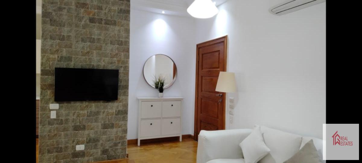 Apartamento en la planta baja en Maadi Royal Gardens Compound