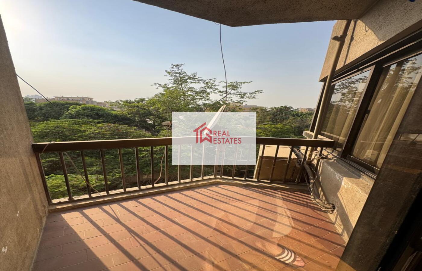 Available in Sarayat El Maadi, an office apartment near the Maadi metro station.