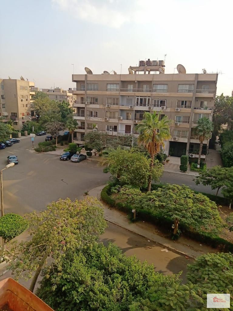 Appartamento completamente arredato in affitto a Maadi Necro Degla 3 camere da letto 2 bagni Il Cairo moderno in Egitto