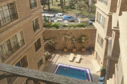 Penthouse duplex à louer 3 chambres 3 salles de bain maadi jardin royal maadi Sarayat Le Caire Egypte salle de sport partagée piscine