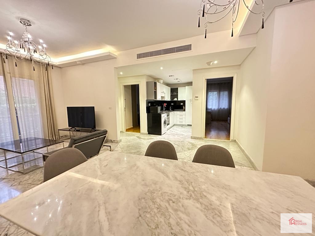 Appartement moderne avec piscine partagée à louer à Maadi Sarayat - Le Caire