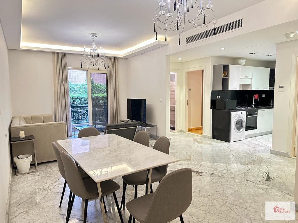 Appartement moderne avec piscine partagée à louer à Maadi Sarayat - Le Caire