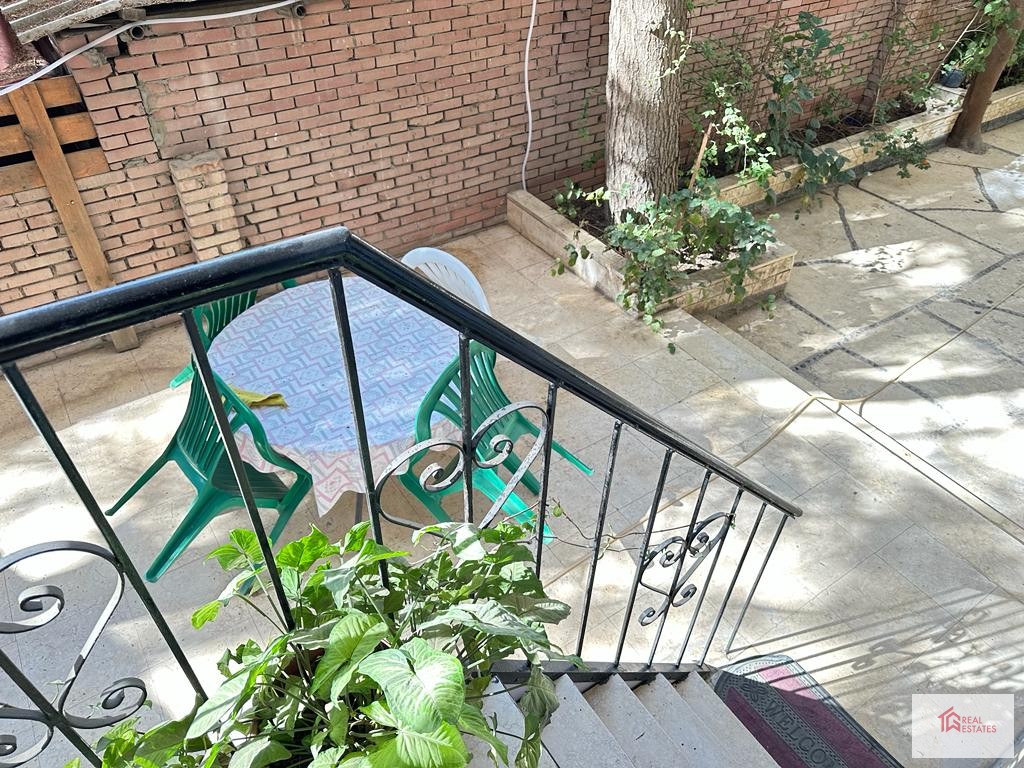 Appartement Rez de chaussée à louer Degal Maadi le Caire Egypte entièrement meublé avec Jardin