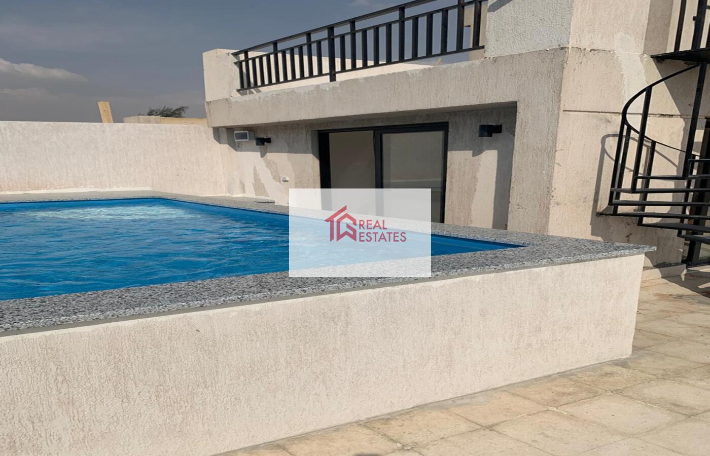 Penthouse Meublé Piscine Privée 4 Louer Maadi