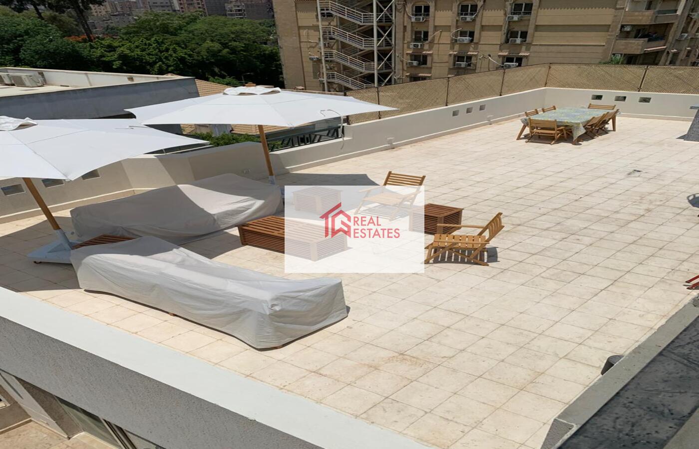 Penthouse Meublé Piscine Privée 4 Louer Maadi