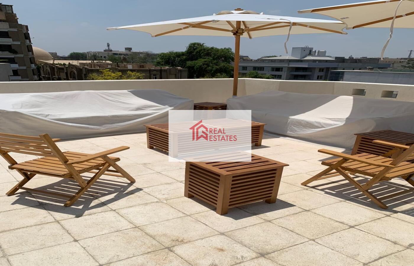 Penthouse Meublé Piscine Privée 4 Louer Maadi