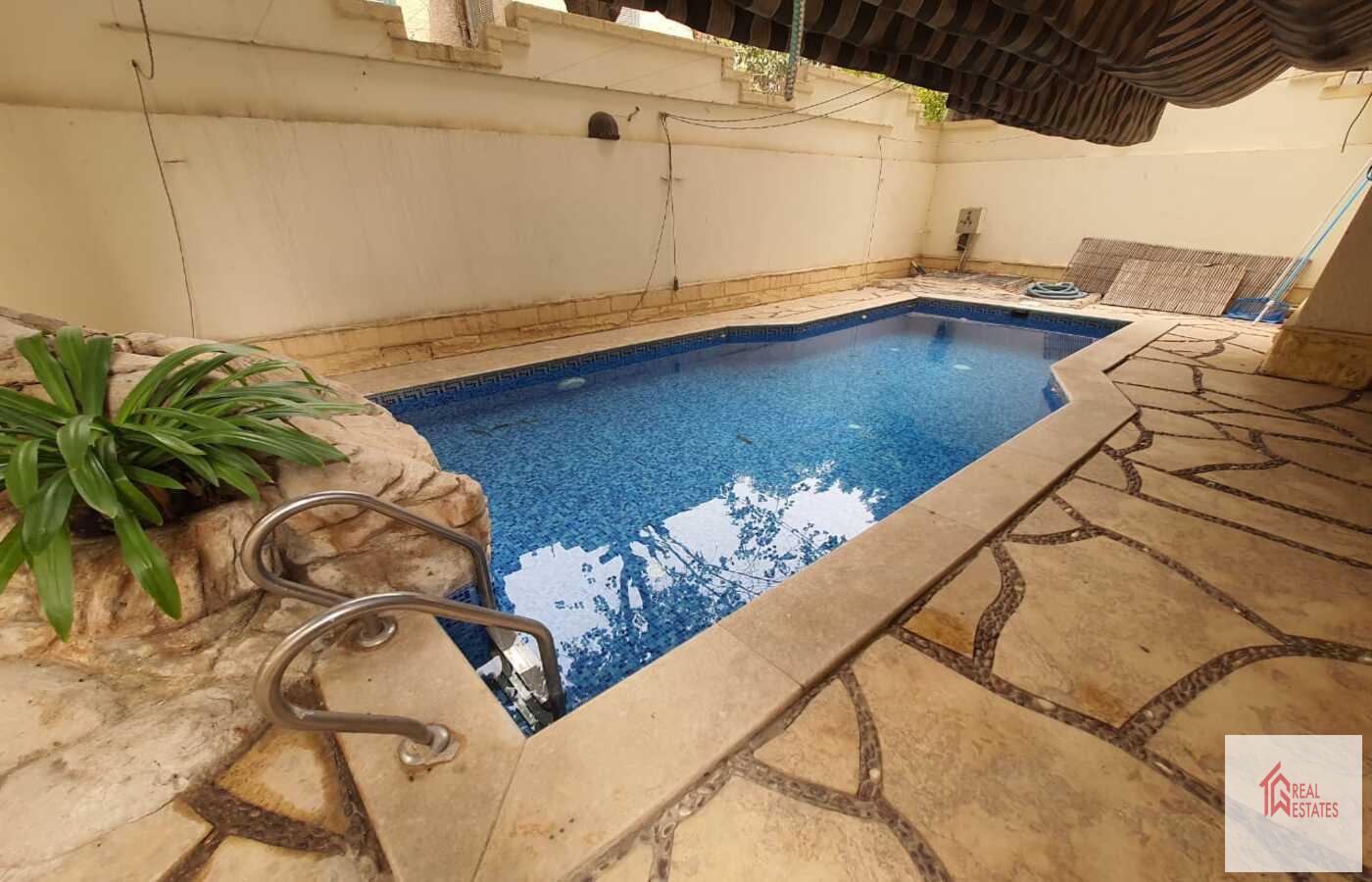 Planta baja con piscina privada en alquiler en Sarayat El Maadi - El Cairo - Egipto