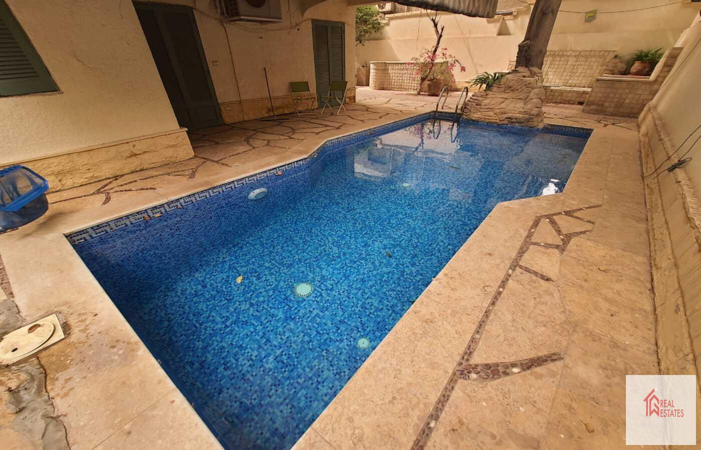 Planta baja con piscina privada en alquiler en Sarayat El Maadi - El Cairo - Egipto