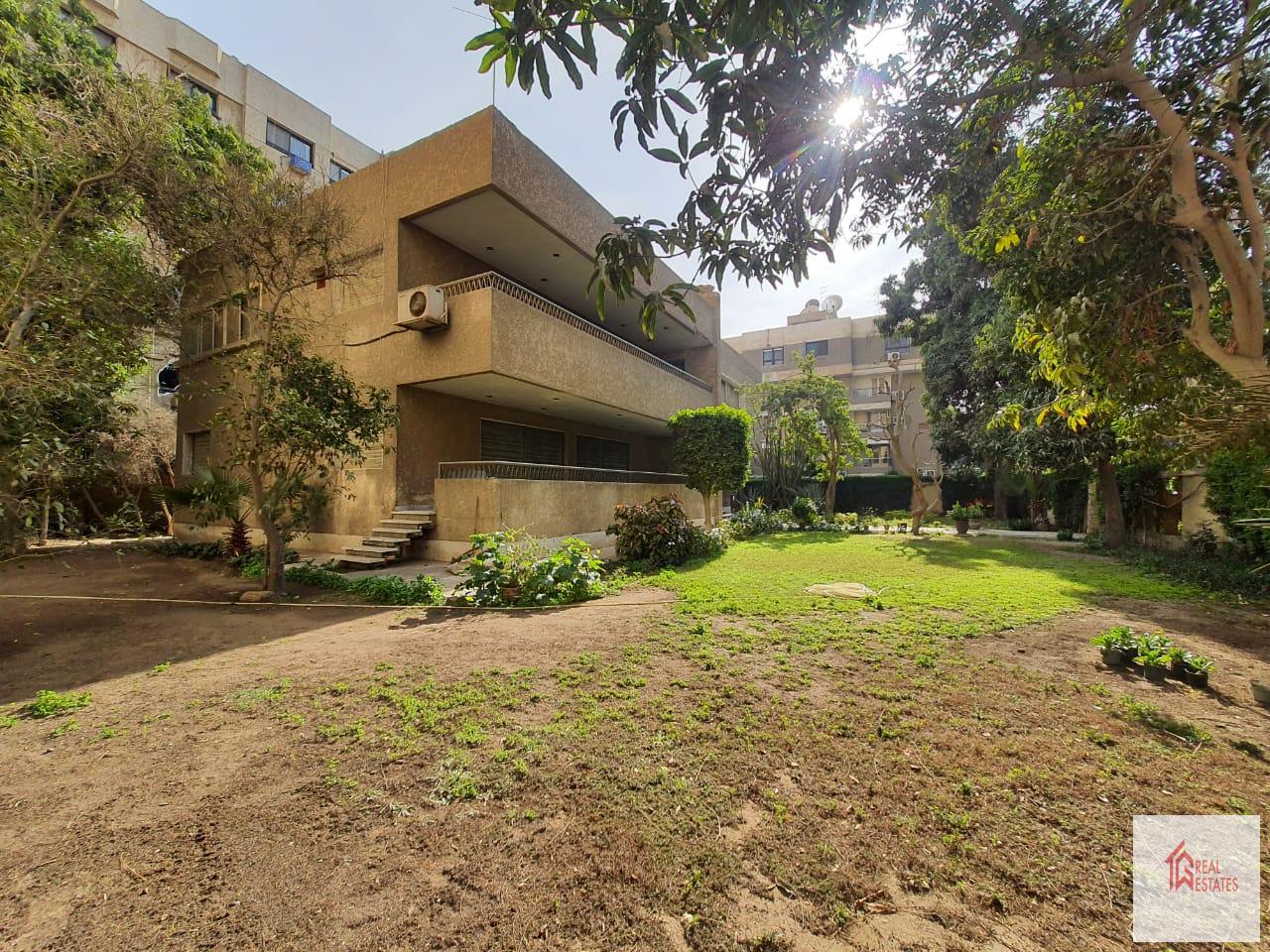 Vente villa maadi sarayat Chambres : 5 Salles de bains : 5 Superficie : 1050