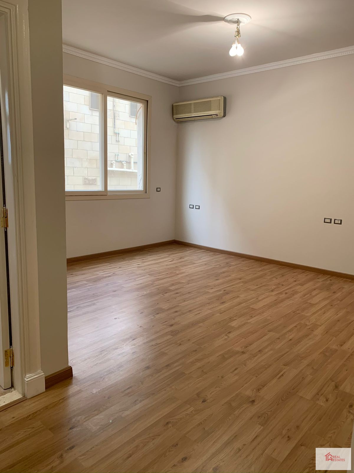 Appartement spacieux semi-meublé Deplomasyeen Nouveau Caire Egypte