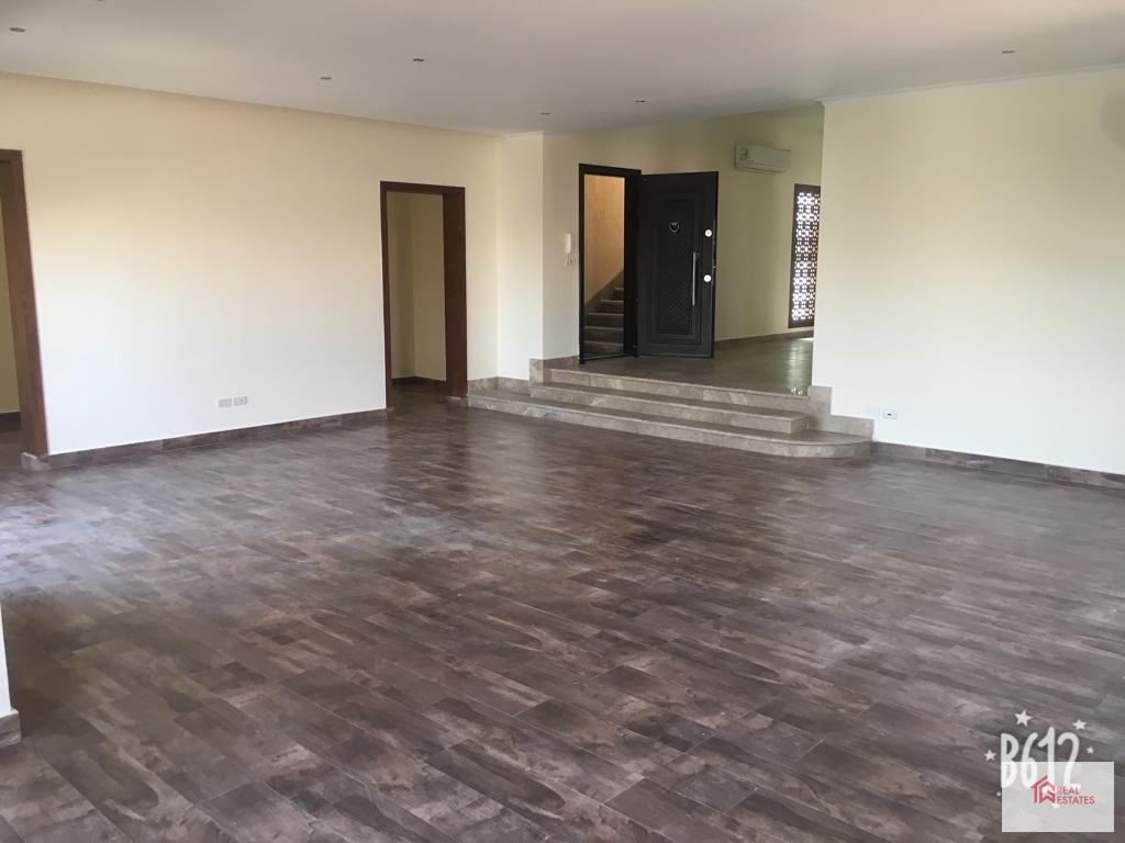 Apartamento alquiler nuevo El Cairo Egipto Deplomesyeen Compound con vistas al centro comercial Arabella