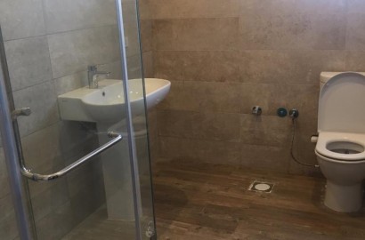 Arabella Alışveriş Merkezi'ne bakan yeni Kahire Mısır Deplomesyeen Yerleşkesi kiralık daire