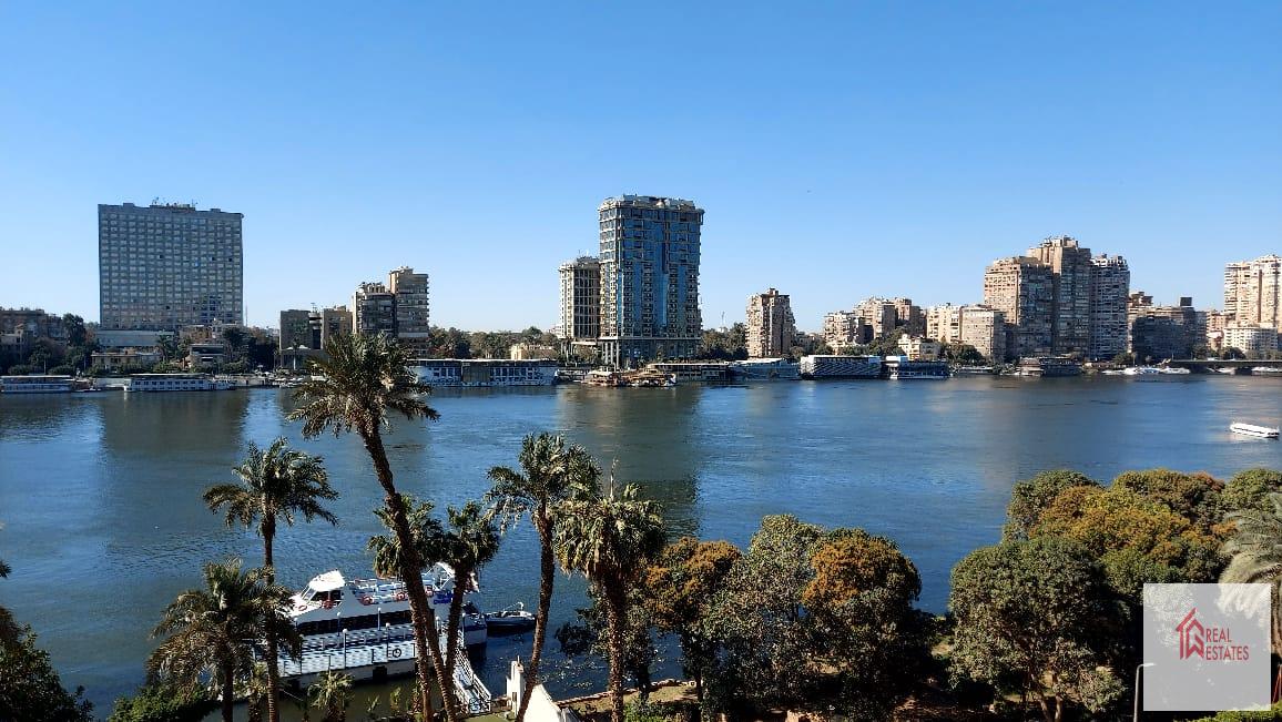 Alquiler de apartamento con vistas al río Nilo El namyal El Cairo Egipto