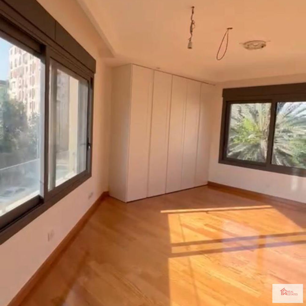 Appartement moderne à louer à Maadi Sarayat Shard, piscine