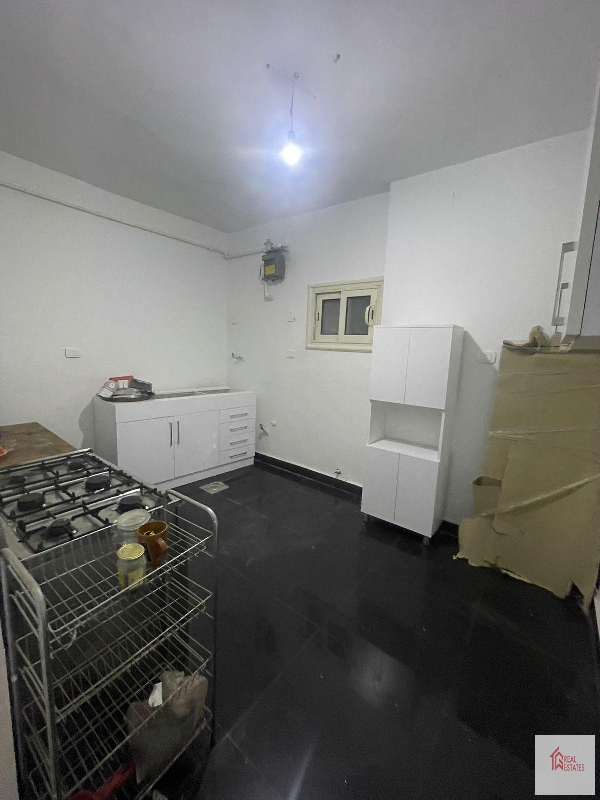 Flat rent in hay El zamalek Cairo Egypt